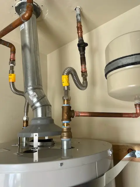 Water heater installation and plumbing repair in Tiffany Lake Manor